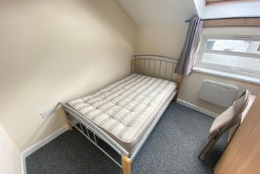 3 bed flat, Regent Street, St Judes, Plymouth, PL48BB - Image 5